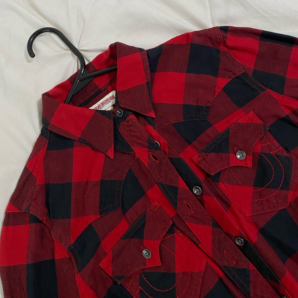 True Religion women’s red/black flannel